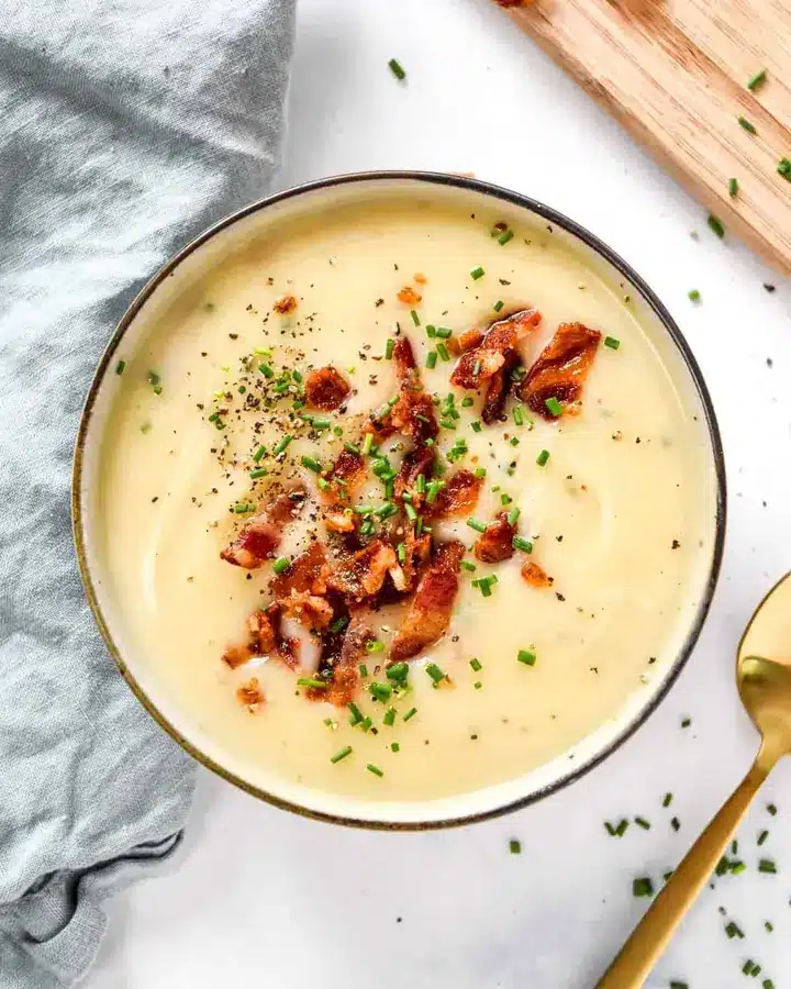 25+ Delicious Creamy Potato Soup Recipes to Warm your Heart