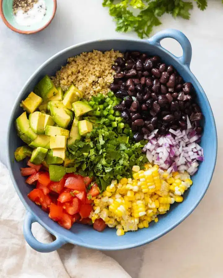 30+ Delicious Quinoa Lunch Recipes for a Healthier & Happier You