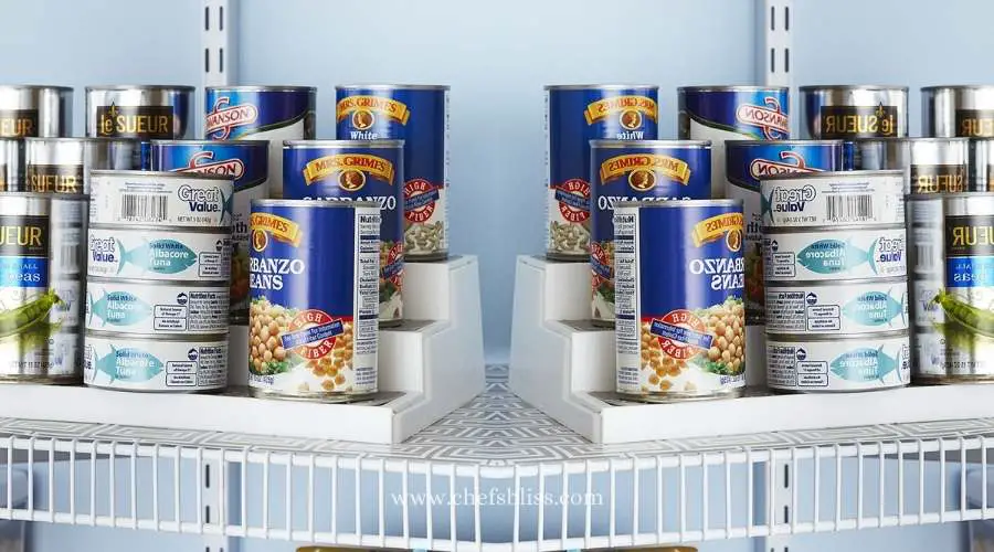 Tips for storing canned food in a hot car